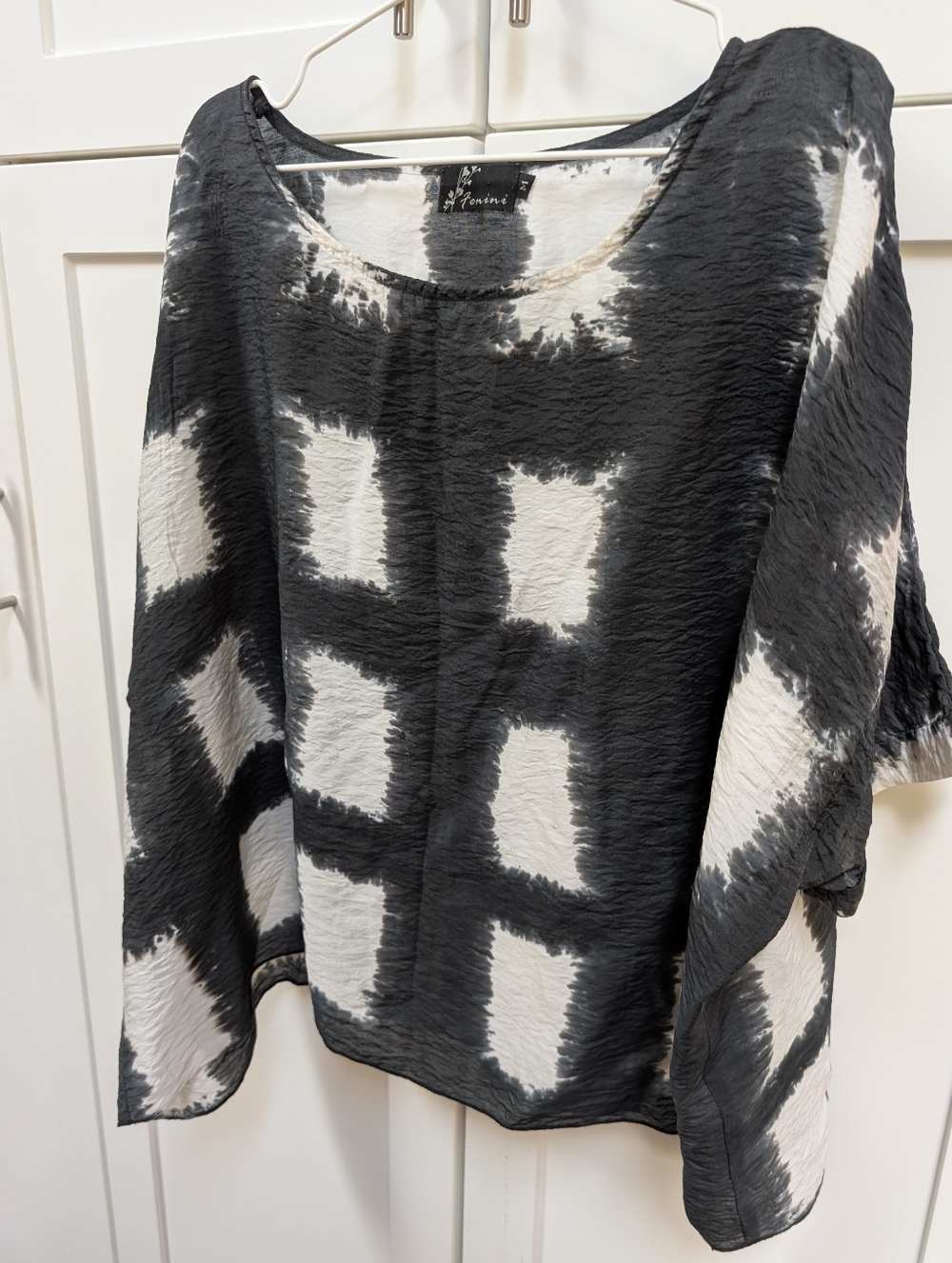 Fenini Abstract Patterned Top - Picture 3 of 9